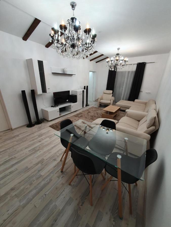 Jolie Art Apartment Braila Exterior photo