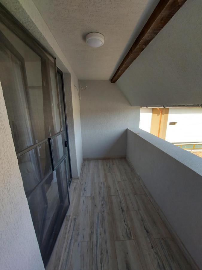 Jolie Art Apartment Braila Exterior photo