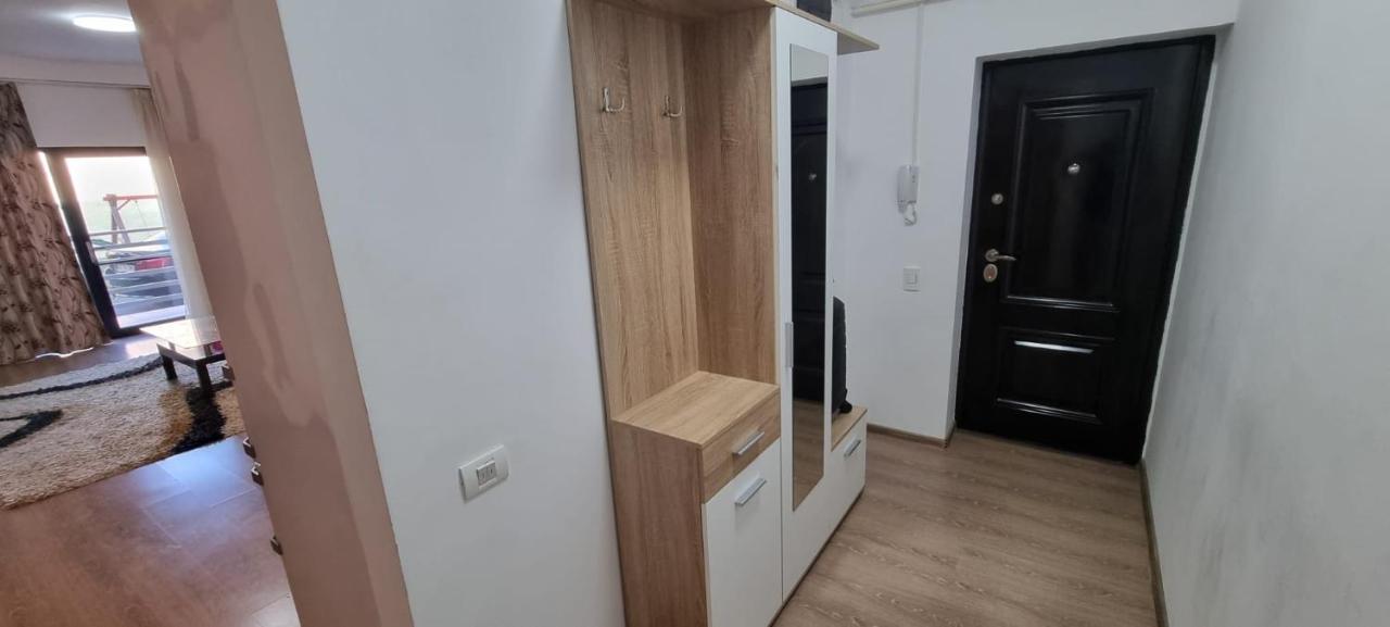 Jolie Art Apartment Braila Exterior photo