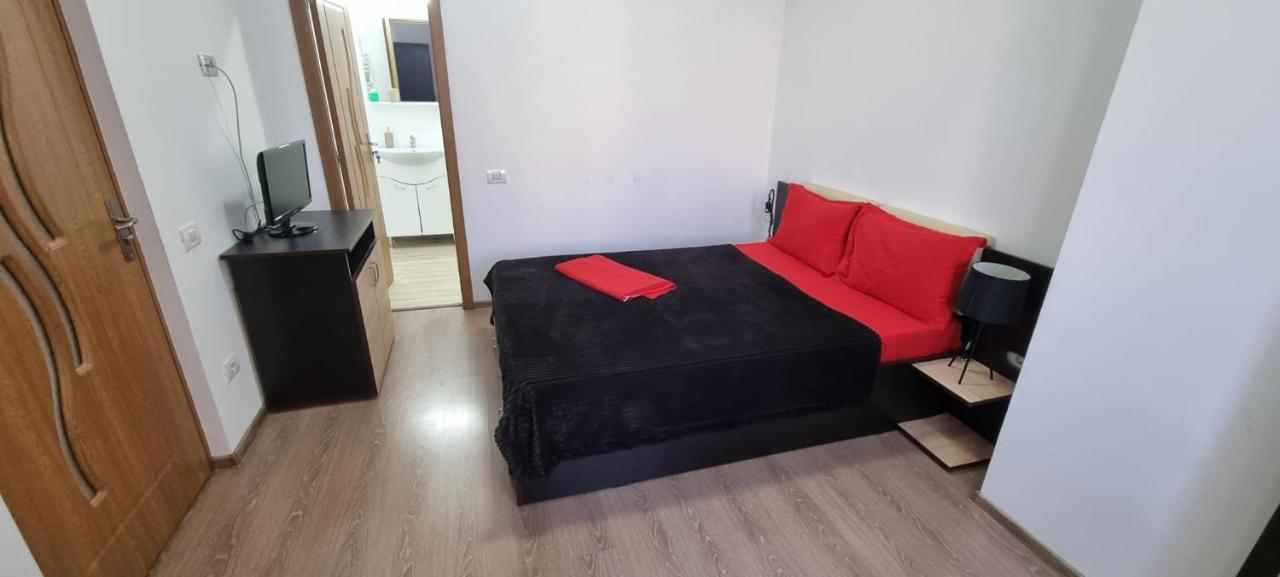 Jolie Art Apartment Braila Exterior photo