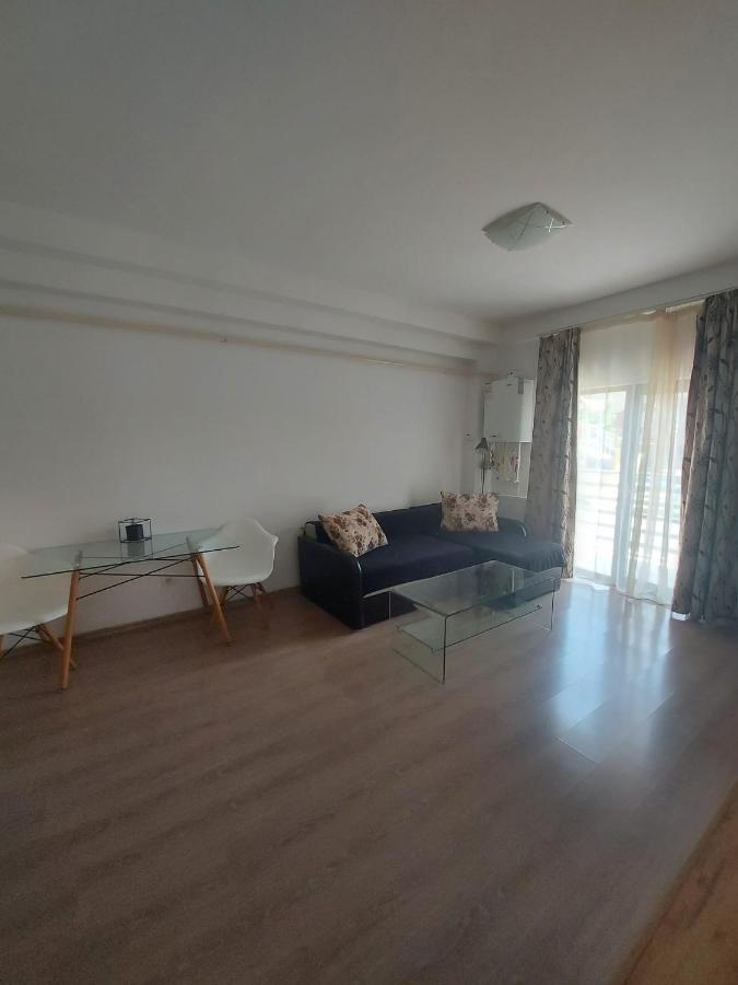 Jolie Art Apartment Braila Exterior photo